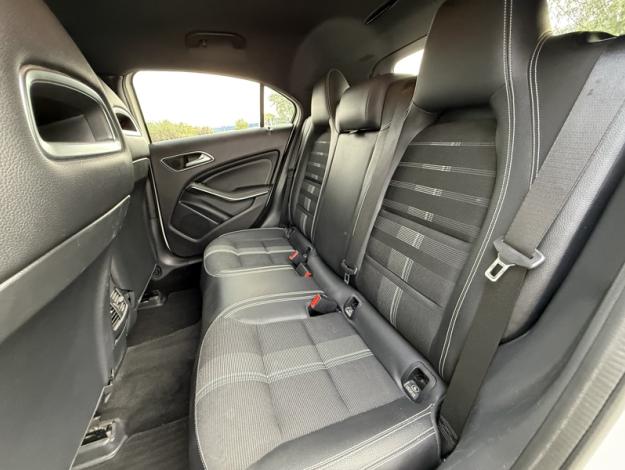MERCEDES-BENZ Classe A A 180 d Intuition  