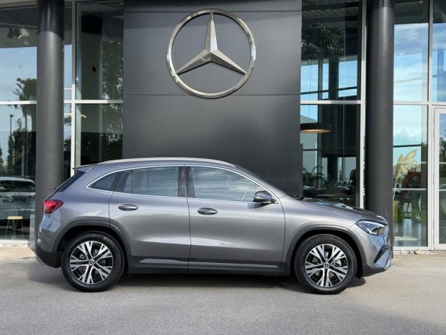 MERCEDES-BENZ GLA 200 d Progressive Line  GLA 200 d Progressive Line