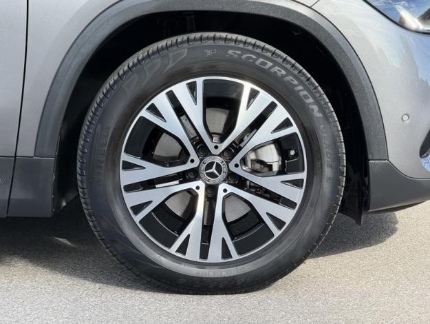 MERCEDES-BENZ GLA 200 d Progressive Line  GLA 200 d Progressive Line