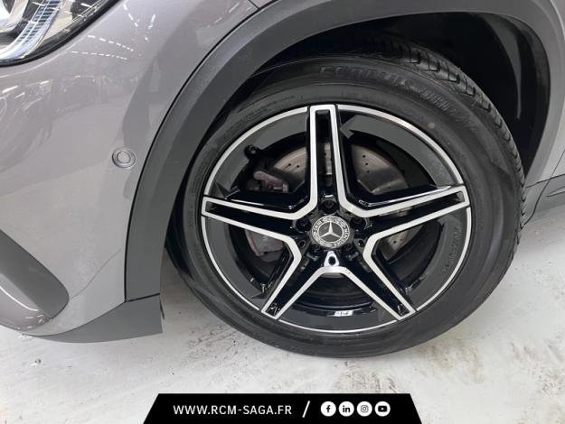 MERCEDES-BENZ GLA 200 d AMG Line  