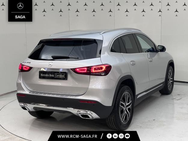 MERCEDES-BENZ GLA 200 Progressive Line  
