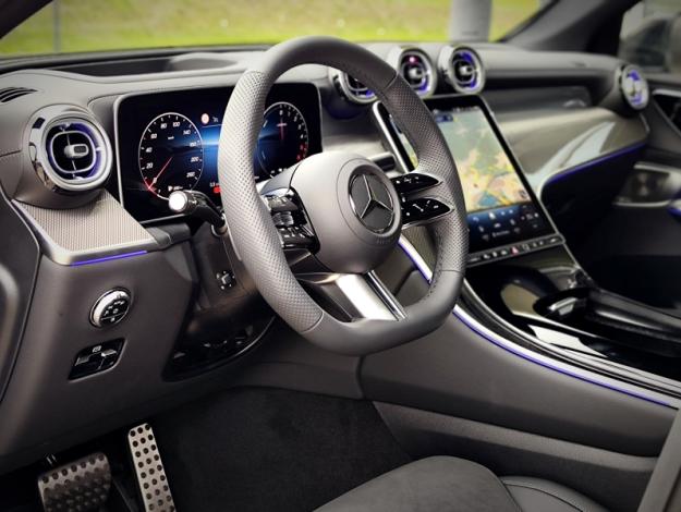 MERCEDES-BENZ GLC Coupé GLC 300 de Hybrid EQ 4MATIC Coupé AMG Line +  GLC 300 d e Hybrid EQ 4MATIC Coupé AMG Line +