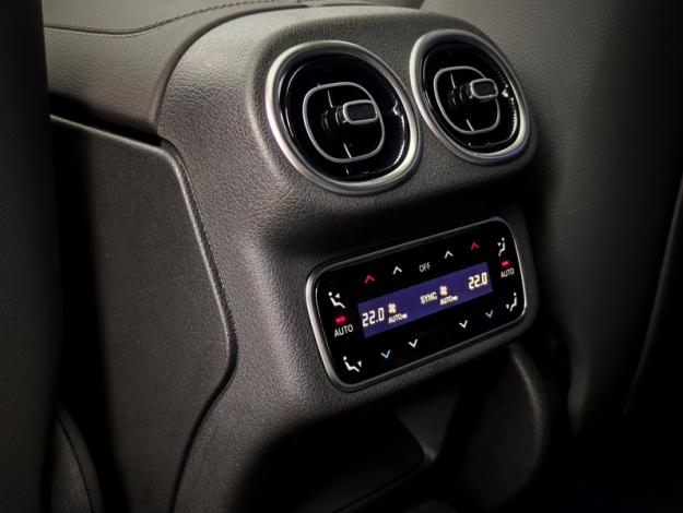 MERCEDES-BENZ GLC Coupé GLC 300 de Hybrid EQ 4MATIC Coupé AMG Line +  GLC 300 d e Hybrid EQ 4MATIC Coupé AMG Line +