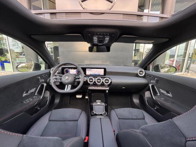 MERCEDES-BENZ Classe A 180 AMG Line  Classe A 180 AMG Line