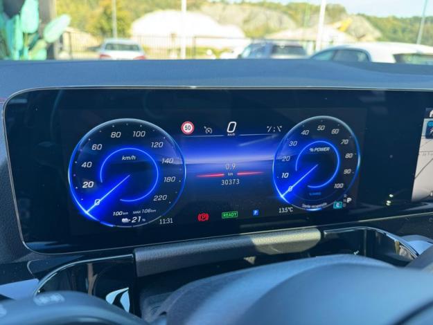 MERCEDES-BENZ EQA 250 + STAR EDITION - 5 ans GARANTIE 