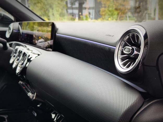 MERCEDES-BENZ Classe A 180 AMG Line  Classe A 180 AMG Line