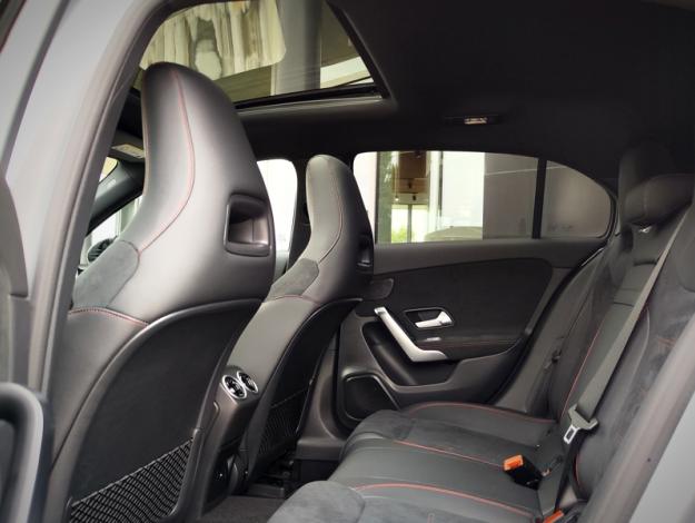 MERCEDES-BENZ Classe A 180 AMG Line  Classe A 180 AMG Line