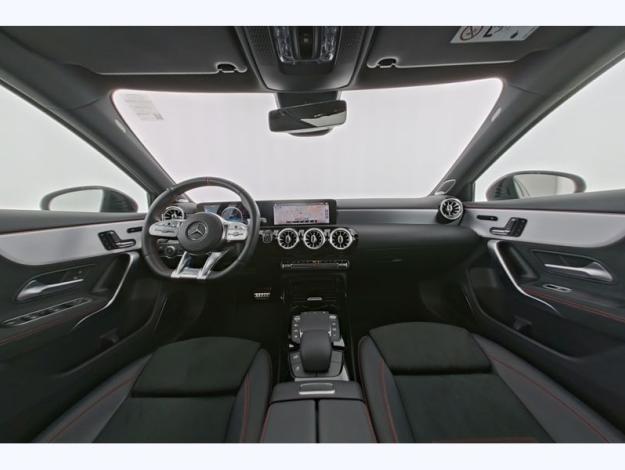 MERCEDES-BENZ A 35 AMG A 4MATIC Toit Pano  