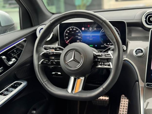 MERCEDES-BENZ GLC-Klasse GLC 300 de 4MATIC Off-Roader