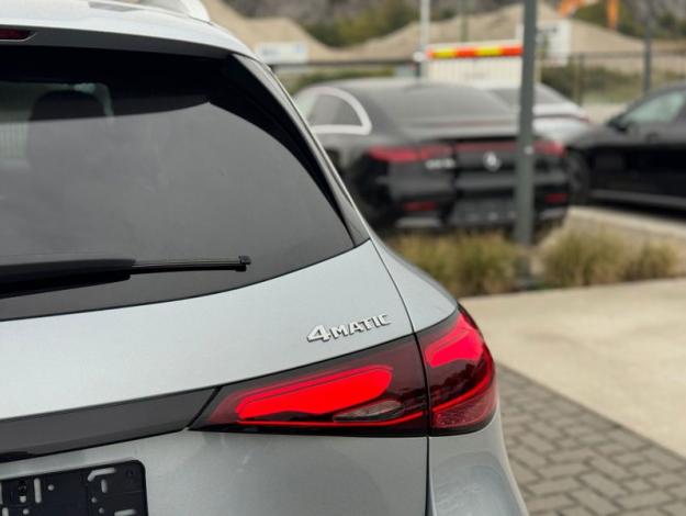 MERCEDES-BENZ GLC-Klasse GLC 300 de 4MATIC Off-Roader