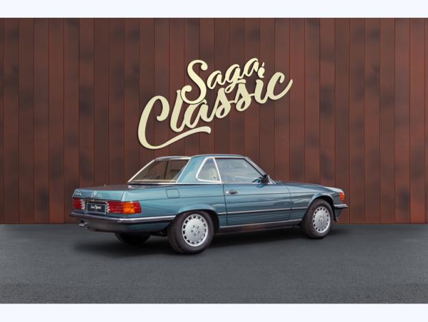 MERCEDES-BENZ 560 SL   