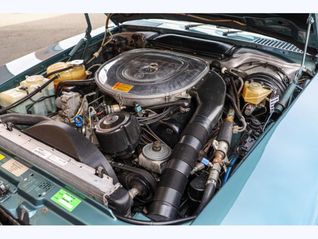 MERCEDES-BENZ 560 SL   