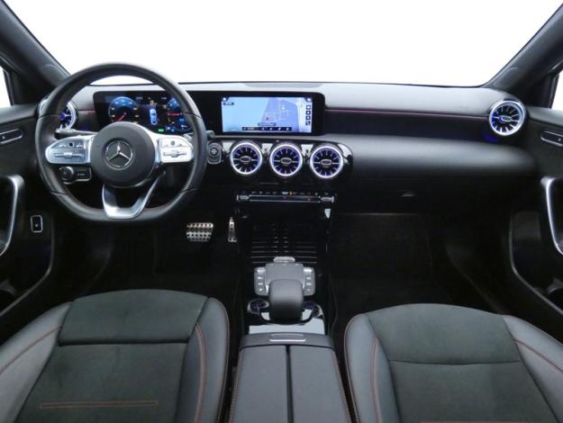 MERCEDES-BENZ Classe A 250 e Berline AMG Line AMG Line 