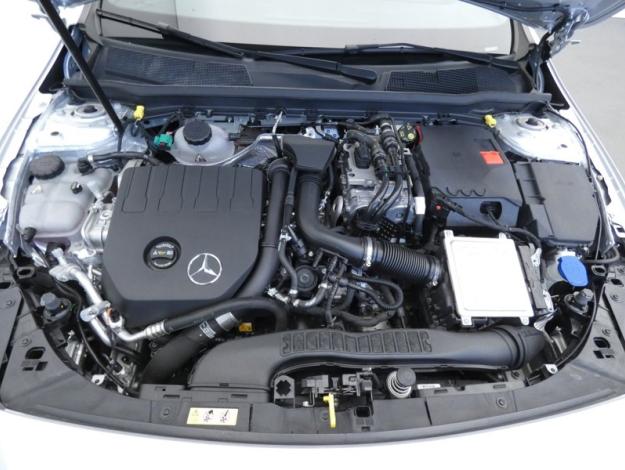 MERCEDES-BENZ Classe A 250 e Berline AMG Line AMG Line 