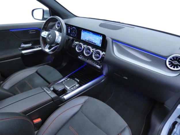 MERCEDES-BENZ GLA 200 d AMG Line  