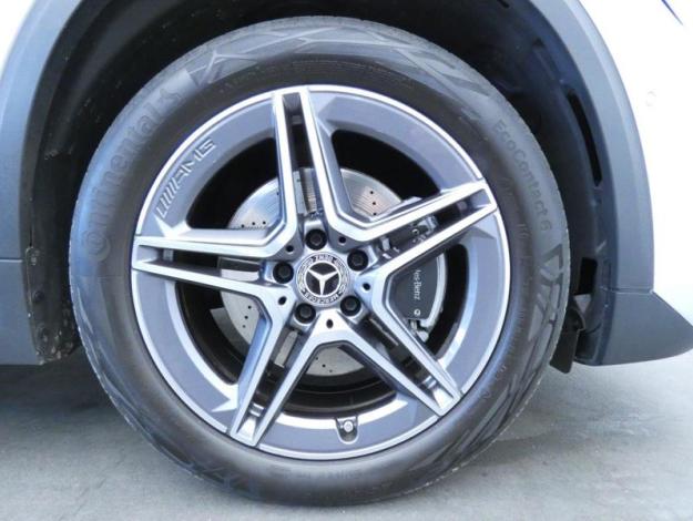 MERCEDES-BENZ GLA 200 d AMG Line  