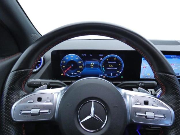 MERCEDES-BENZ GLA 200 d AMG Line  