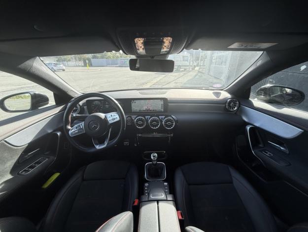 MERCEDES-BENZ CLA 180 Coupé AMG Pack Night  