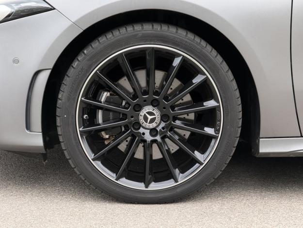 MERCEDES-BENZ Classe A 250 e AMG Line  