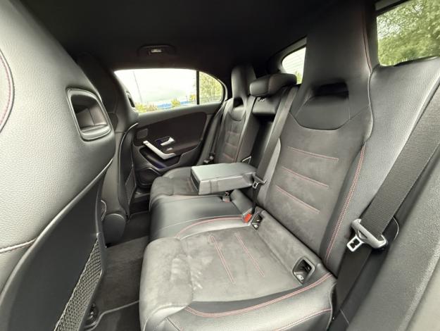 MERCEDES-BENZ Classe A 250 e AMG Line  
