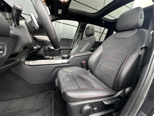 MERCEDES-BENZ GLB 200 d AMG Line  