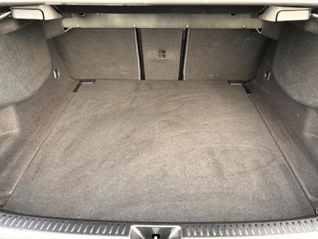 MERCEDES-BENZ Classe A 200 d Berline AMG Line  Classe A Berline / V1771 Classe A 200 d Berline AMG Line