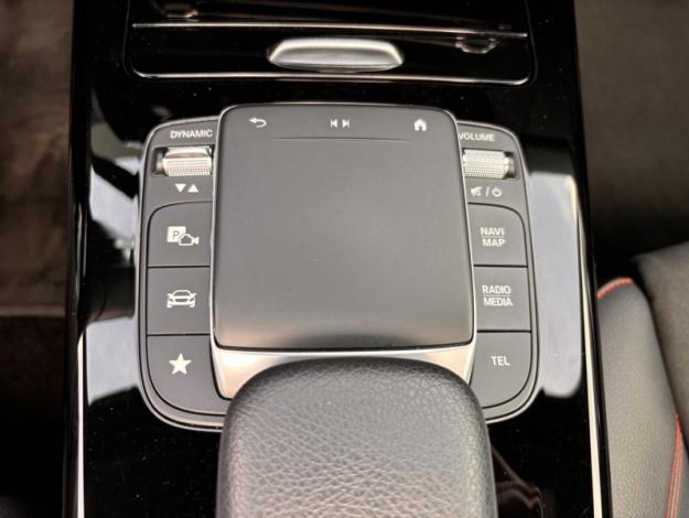 MERCEDES-BENZ Classe A 200 d Berline AMG Line  Classe A Berline / V1771 Classe A 200 d Berline AMG Line