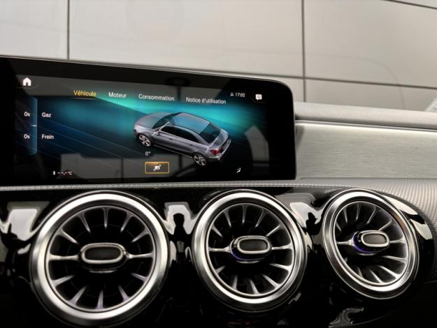 MERCEDES-BENZ Classe A 200 d Berline AMG Line  Classe A Berline / V1771 Classe A 200 d Berline AMG Line