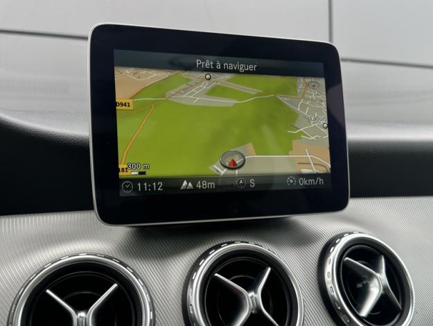 MERCEDES-BENZ GLA 180 d Activity Edition  