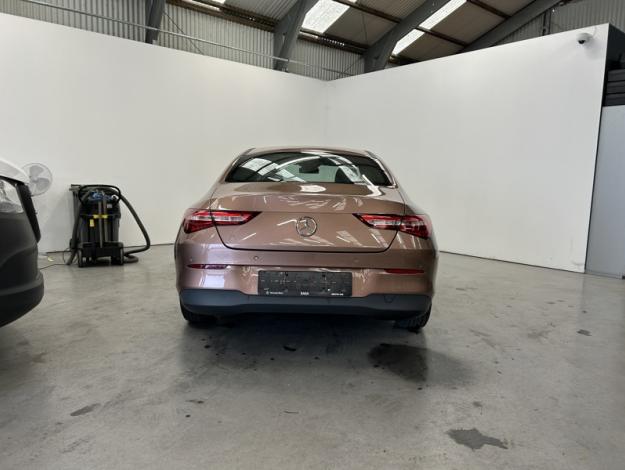 MERCEDES-BENZ CLA 180 Coupé Business  