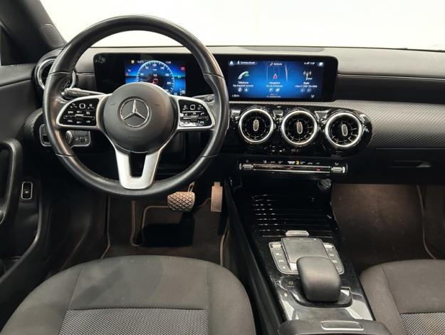 MERCEDES-BENZ CLA 180 Coupé Business  