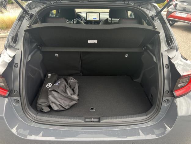 TOYOTA Yaris Hybride Hybride 130h GR SPORT  YARIS HYBRIDE MC24 130H GR SPORT SHOWROOM MY25