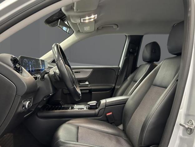 MERCEDES-BENZ GLB-Klasse GLB 180 d Business Solution