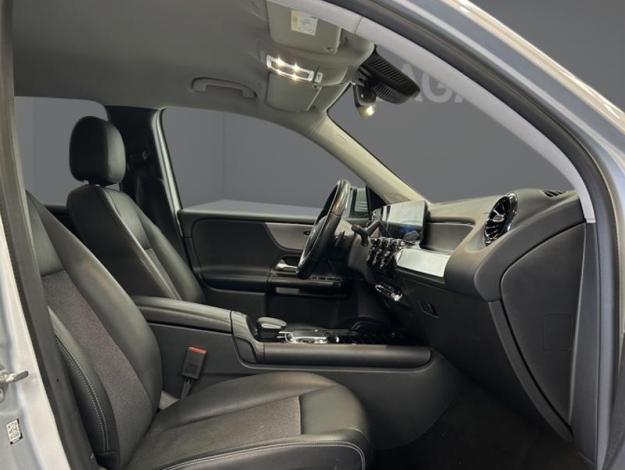 MERCEDES-BENZ GLB-Klasse GLB 180 d Business Solution
