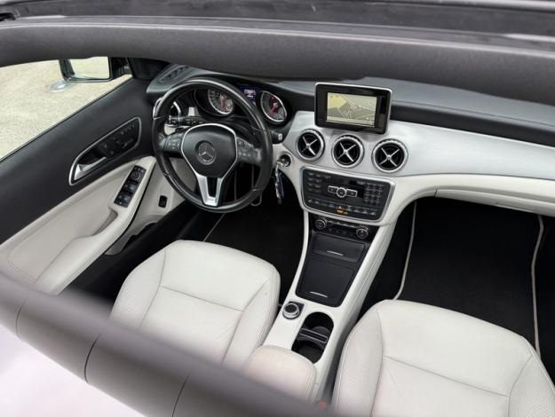 MERCEDES-BENZ GLA 220 CDI 4MATIC Sport Utility Vehicle  