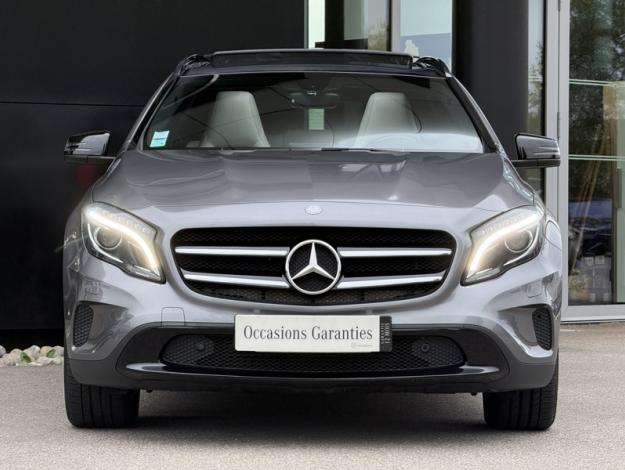 MERCEDES-BENZ GLA 220 CDI 4MATIC Sport Utility Vehicle  