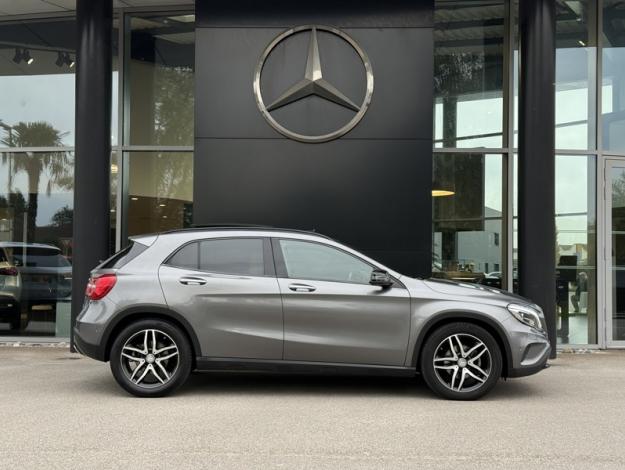 MERCEDES-BENZ GLA 220 CDI 4MATIC Sport Utility Vehicle  