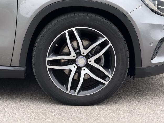 MERCEDES-BENZ GLA 220 CDI 4MATIC Sport Utility Vehicle  