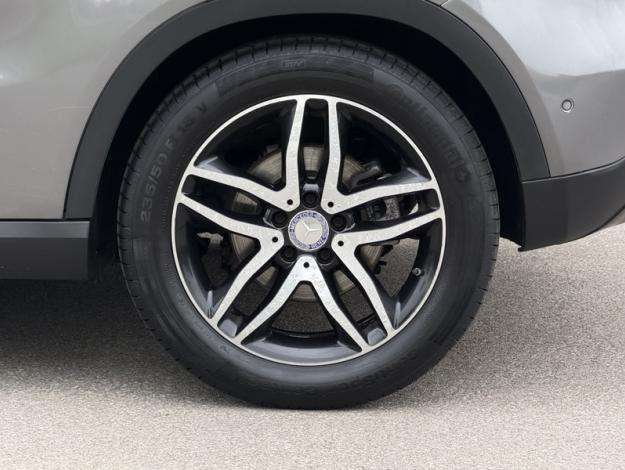 MERCEDES-BENZ GLA 220 CDI 4MATIC Sport Utility Vehicle  