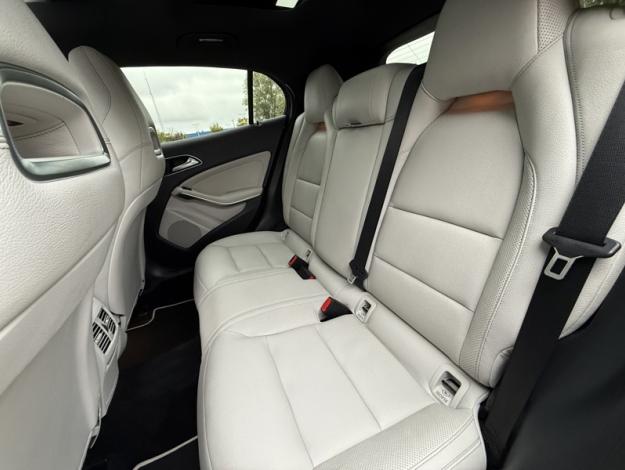 MERCEDES-BENZ GLA 220 CDI 4MATIC Sport Utility Vehicle  