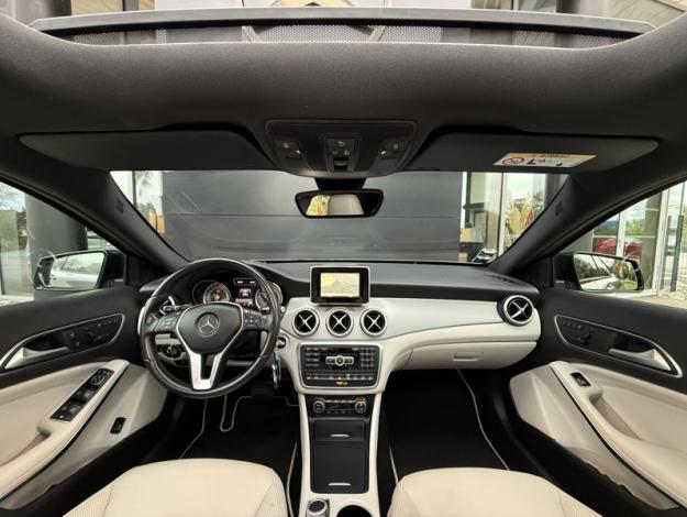 MERCEDES-BENZ GLA 220 CDI 4MATIC Sport Utility Vehicle  