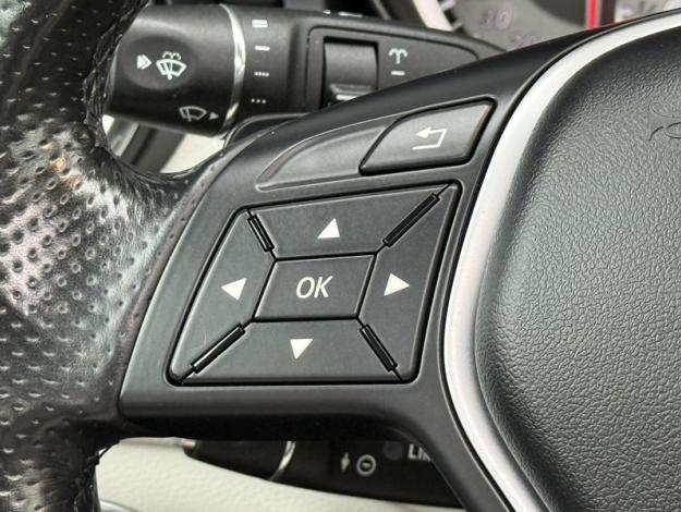 MERCEDES-BENZ GLA 220 CDI 4MATIC Sport Utility Vehicle  