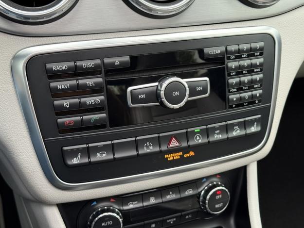 MERCEDES-BENZ GLA 220 CDI 4MATIC Sport Utility Vehicle  