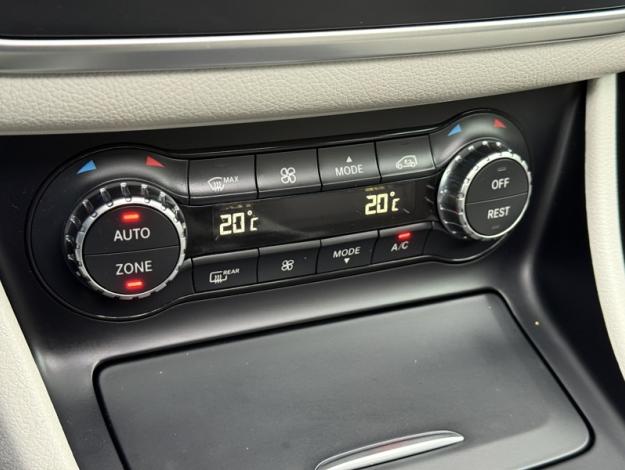 MERCEDES-BENZ GLA 220 CDI 4MATIC Sport Utility Vehicle  