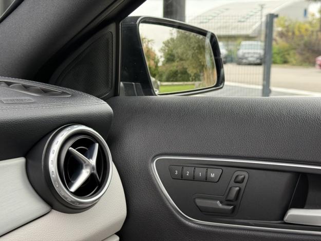 MERCEDES-BENZ GLA 220 CDI 4MATIC Sport Utility Vehicle  