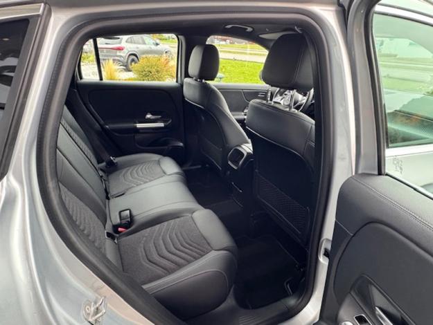 MERCEDES-BENZ GLA 200 Progressive Line  GLA 200 Progressive Line