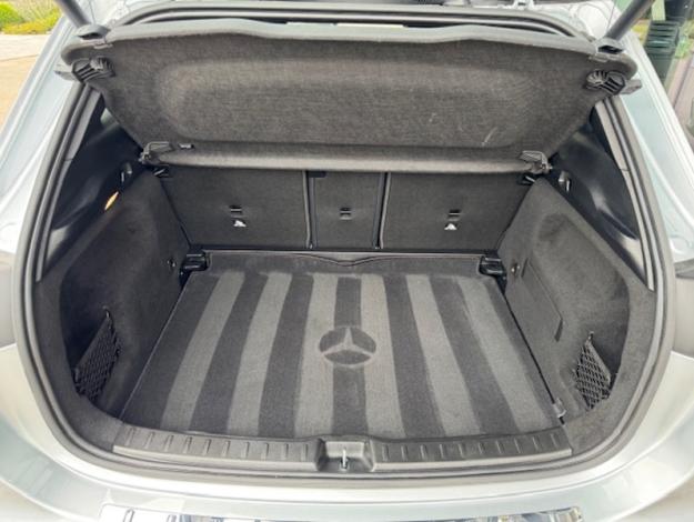MERCEDES-BENZ GLA 200 Progressive Line  GLA 200 Progressive Line