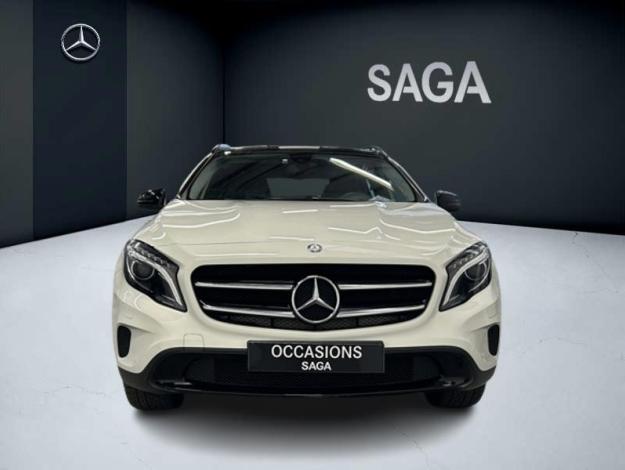 MERCEDES-BENZ GLA 180 Urban Boite Auto Toit Pano  