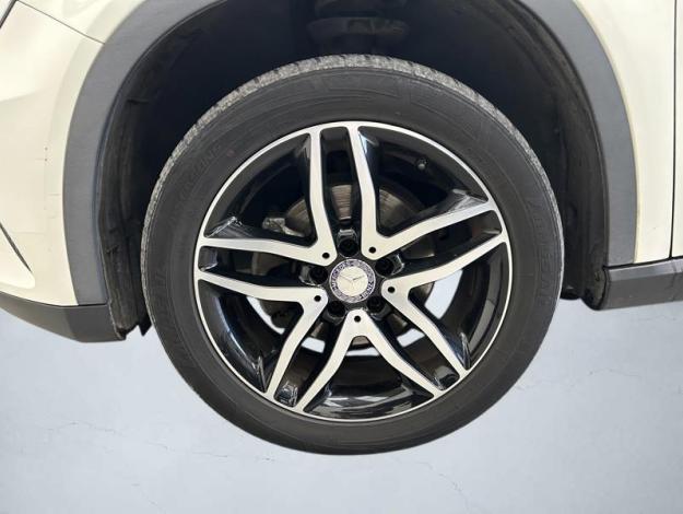 MERCEDES-BENZ GLA 180 Urban Boite Auto Toit Pano  