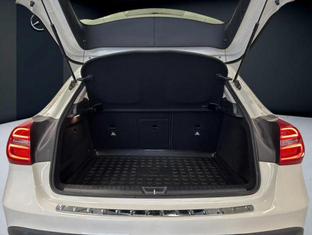MERCEDES-BENZ GLA 180 Urban Boite Auto Toit Pano  